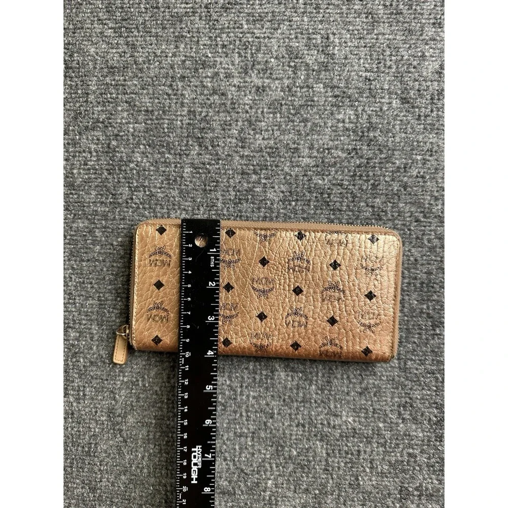 MCM womens visetos